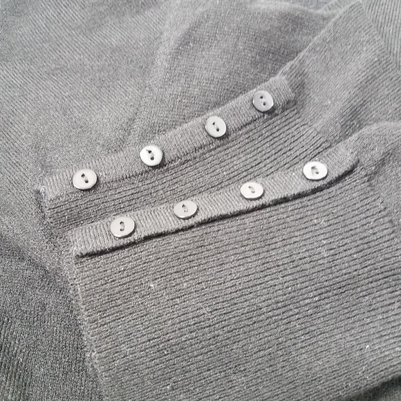 JM Collection Black V Neck Pullover Sweater - Picture 6 of 8